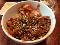 招牌韩国烧肉饭-玛格萝妮比萨屋(四平店)