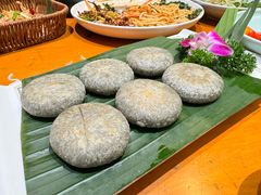 香格里拉青稞粑粑-老滇山寨•云南特色菜•地方菜•民族风情歌舞表演(金碧店)