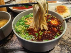 -臻老板牛肉面(光华路SOHO店)
