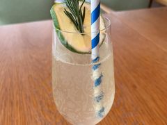 -瑰丽酒店·海吧·天际下午茶·现场DJ·天台酒吧