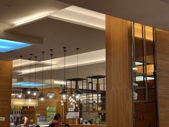 -华邑酒店·鲜艳全日自助餐厅