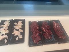 -牛里牛气· 榴莲海鲜鲜牛肉自助火锅·烤肉(横岗店)