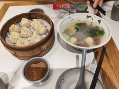 -馋三尺蟹粉小笼(人民广场店)