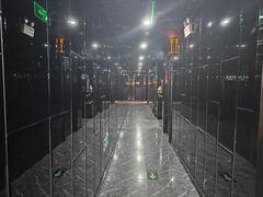 -最先生·烧烤·火锅·音乐聚会餐厅(大悦城店)