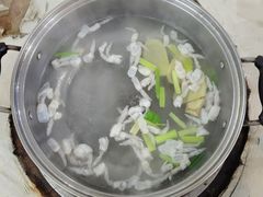 -章记正宗南岗鱼蛋火锅