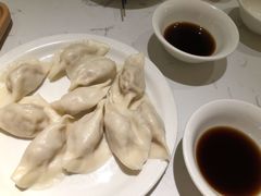 酸菜黑毛猪水饺-关东小磨东北菜(漕河泾印象城店)