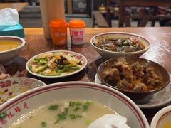 -老方桌烂蹄花川菜馆(九龙坡店)