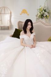 -深白婚纱艺术馆(王府壹号店)