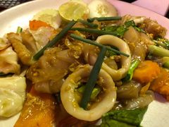 -Pakwan Restaurant & Bar