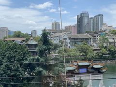 -包整·丝娃娃(一览甲秀楼风景店)