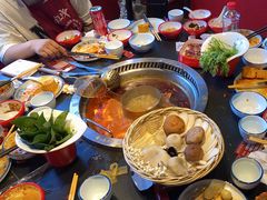 -醉董牛川派鲜肉自选火锅(烟台店)