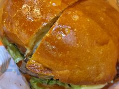 柠香蟹籽牛肉汉堡-JPG canteen(广州寺右公馆店)