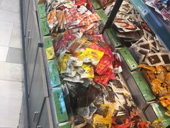 -来伊份LYFEN(龙蟠中路店)