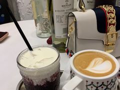 -浮漫咖啡(镜湖万达广场店)