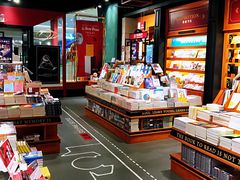 -西西弗书店&矢量咖啡(凯德晶萃广场店)