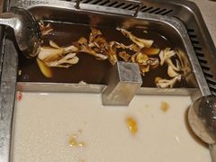 菌汤锅底-海底捞火锅(金山百联店)