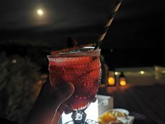 -瑰丽酒店·海吧·天际下午茶·现场DJ·天台酒吧