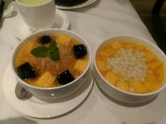 芒果圆子+杨枝甘露-西湖春天•老字号杭州菜(百汇店)