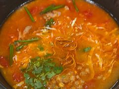 -花馬肆.云南过桥米线(汉神购物广场现场熬汤店)