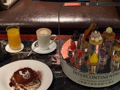 -上海锦江汤臣洲际大酒店柒酒廊