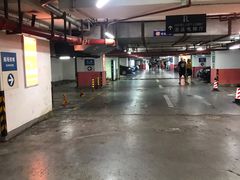 -中山公园-龙之梦停车场