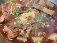 -大众跷脚牛肉馆·非遗传承单位(峨眉山店)