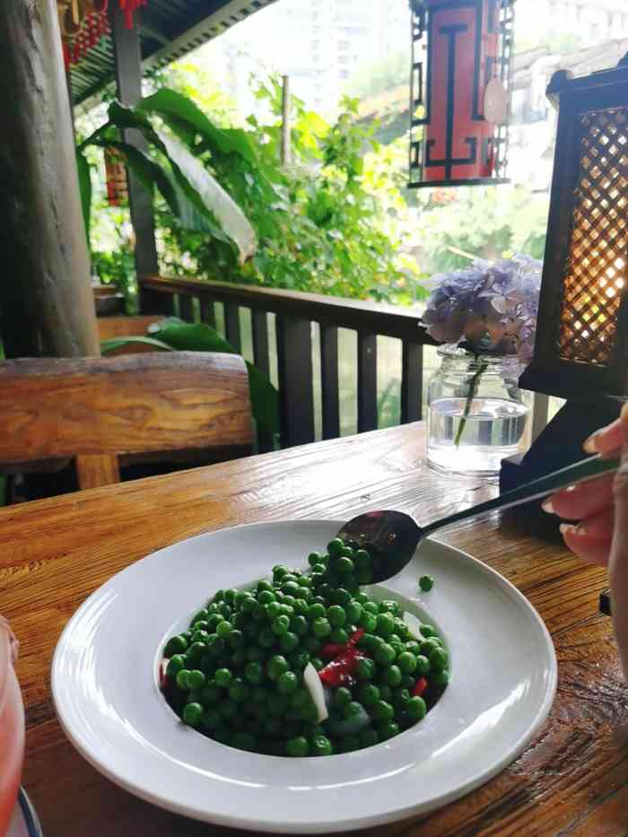 yunshui谣(云水谣)-"[薄荷]环境: 小河直街的餐厅不多,首推.