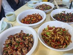 -笨罗卜浏阳菜馆(龙华鹏润达店)