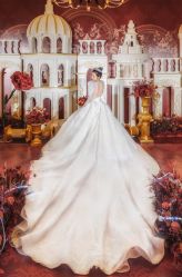 -伯瓷皇后婚纱艺术空间