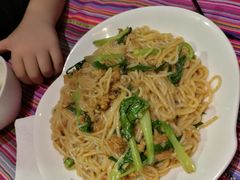 -香巴拉云南餐厅(华莱坞店)