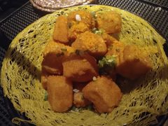 椒盐黄金豆腐-胡桃里音乐餐厅(陶溪川店)(川湘赣菜·世界百大酒庄直供红酒·音乐表演)