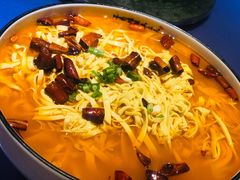 -吴记酱骨炖菜馆(西大直街店)