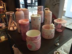 -星巴克(杭州西湖银泰1F店)