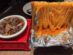 -东口码头·烧鸽子·鱼头泡饼·地方菜(金鹰悦城店)