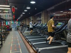 -健龙森俱乐部·游泳·健身·羽毛球综合体育馆