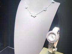 -梵克雅宝(国贸商城店)