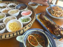 -包整·丝娃娃(一览甲秀楼风景店)