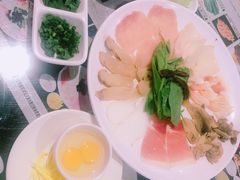 -桥香园正宗过桥米线(机场五店)