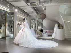 -艾米丽婚纱礼服