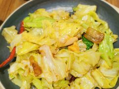 炝炒包菜-云海肴·汽锅鸡·云南菜(广安门天虹店)