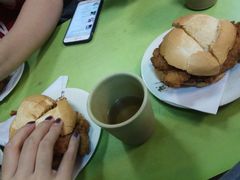-胜利茶餐室