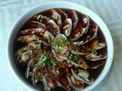 鱼露酱汁花甲-石头咕(葵蓬店)