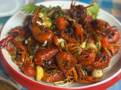 -老街烧烤大排档·地道湖北菜·龙虾馆(汉口火车站店)