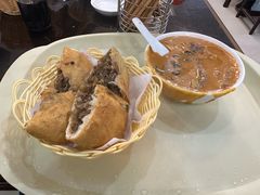 -方中山胡辣汤(顺河路店)