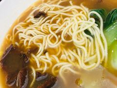 -牛吃草牛肉面(翠柏路店)