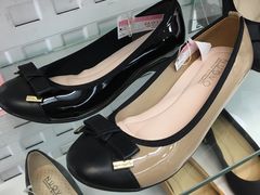 -ABC MART(心斎橋店)