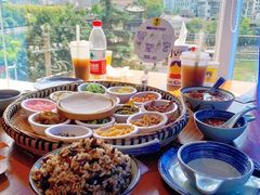 -包整·丝娃娃(一览甲秀楼风景店)