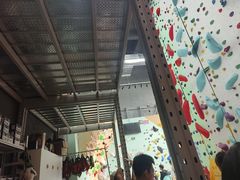 -蓝天攀岩-青少年训练(罗湖益田假日广场店)
