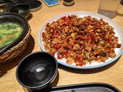 -川堂风·跷脚牛肉·乐山爆炒(宝山日月光店)