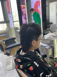 -藤野造型烫发染发